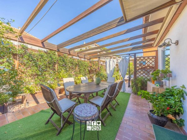 appartamento in vendita a Roma in zona Ardeatino