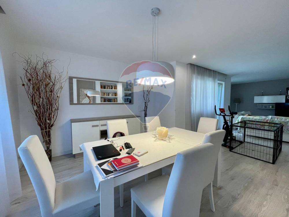 appartamento in vendita a Roma in zona EUR