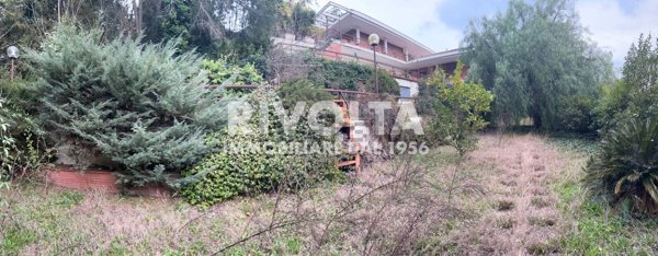 pentavano in vendita a Roma