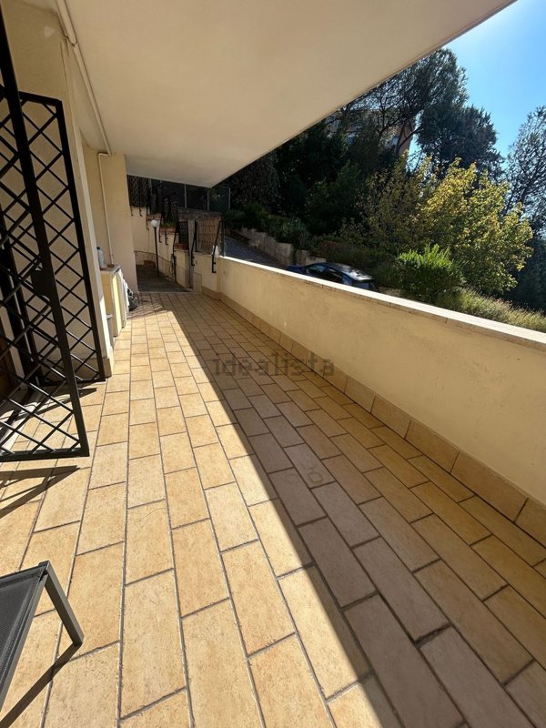 appartamento in vendita a Roma in zona Ardeatino