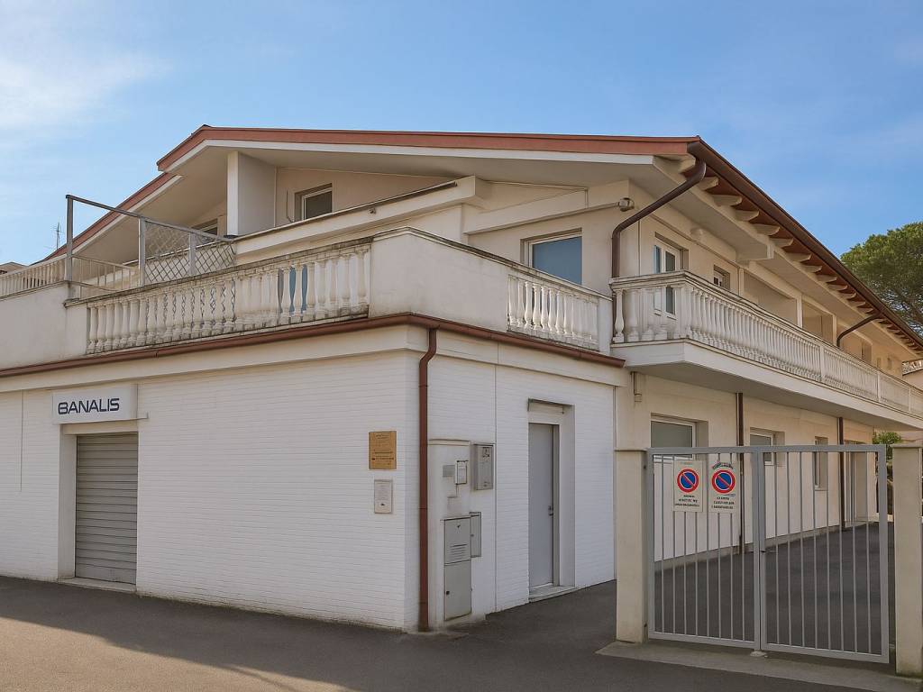 ufficio in vendita a Roma in zona La Pisana