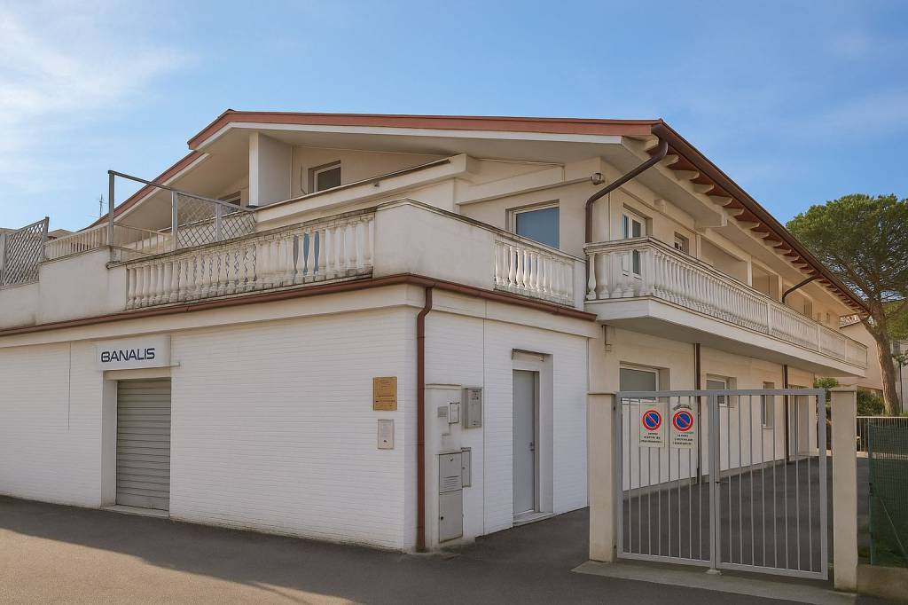 ufficio in vendita a Roma in zona La Pisana