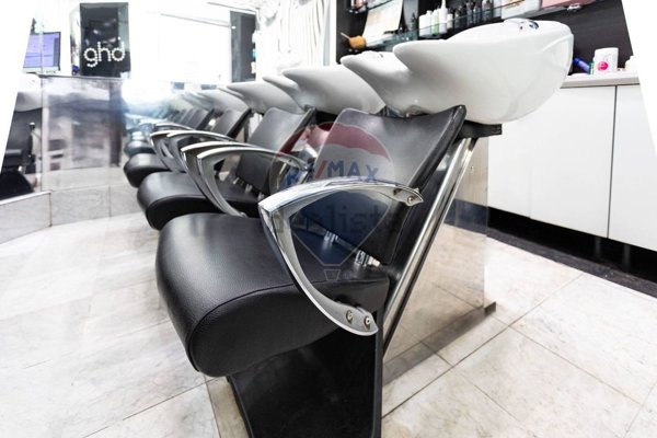 negozio in vendita a Roma in zona Don Bosco