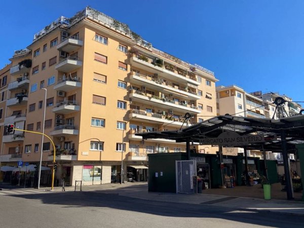 appartamento in vendita a Roma in zona Aurelio