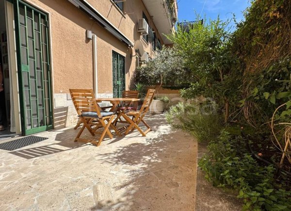appartamento in vendita a Roma in zona Gianicolense