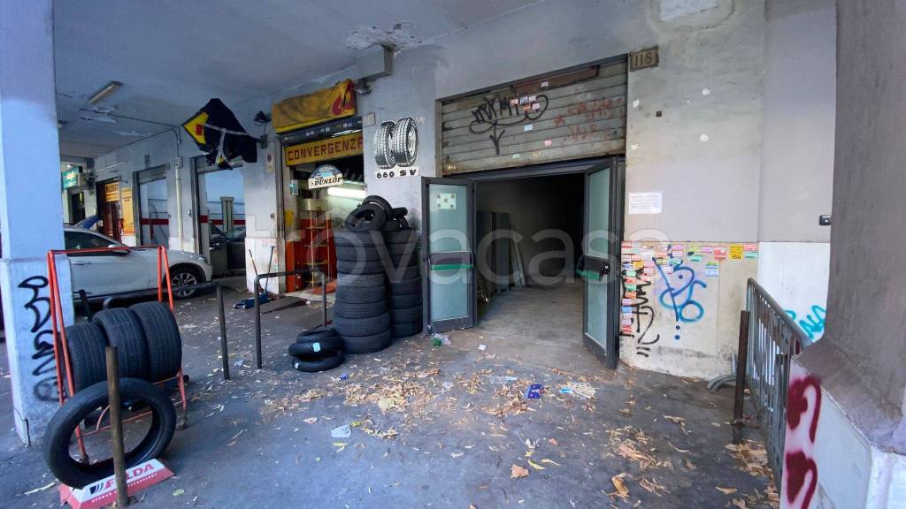 negozio in vendita a Roma in zona Prenestino-Centocelle