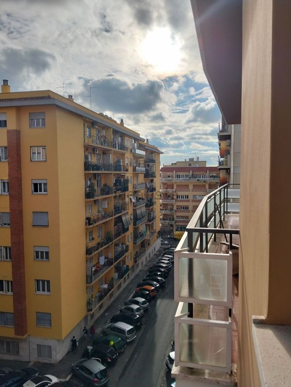 appartamento in vendita a Roma in zona Appio Latino