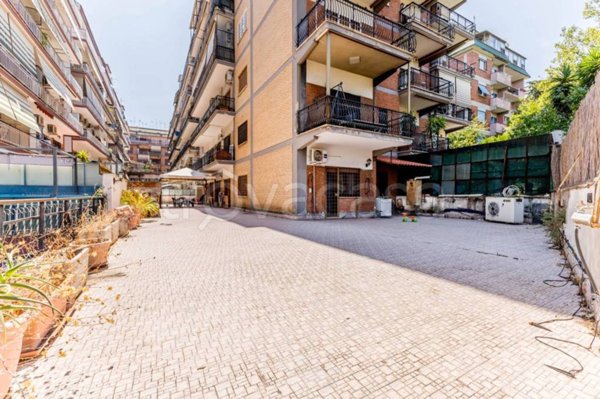 appartamento in vendita a Roma in zona Prenestino-Labicano