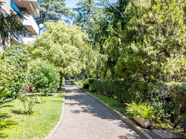 appartamento in vendita a Roma in zona Monte Sacro/Talenti