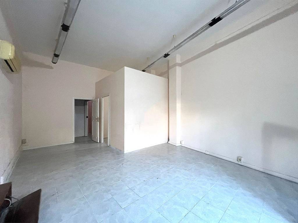 negozio in vendita a Roma in zona Prenestino-Centocelle