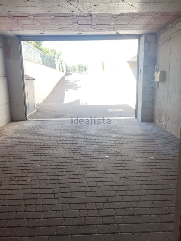 locale di sgombero in vendita a Roma in zona Selva Candida