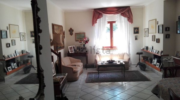 casa indipendente in vendita a Roma in zona Infernetto