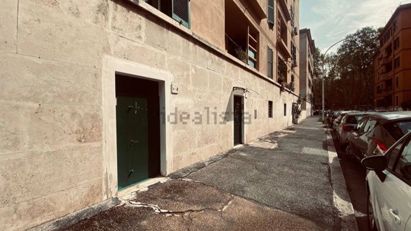 ufficio in vendita a Roma in zona Ostiense