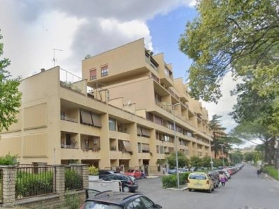 appartamento in vendita a Roma in zona Ardeatino