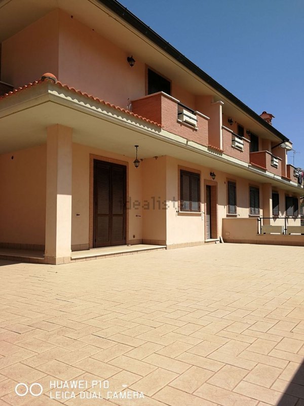 casa indipendente in vendita a Roma in zona Borghesiana