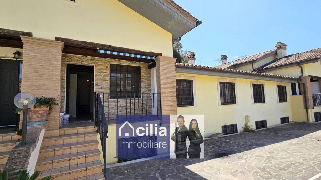 appartamento in vendita a Roma in zona Infernetto