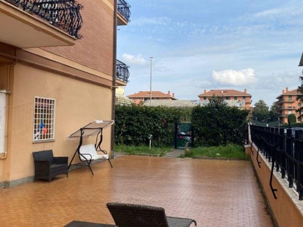 appartamento in vendita a Roma in zona Casal Morena