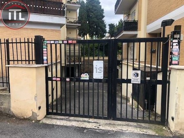 locale di sgombero in vendita a Roma in zona Primavalle