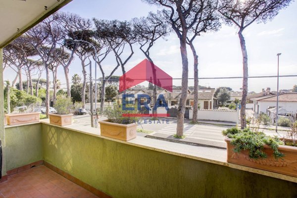 appartamento in vendita a Roma in zona Infernetto