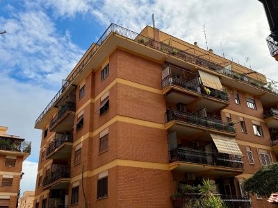 appartamento in vendita a Roma in zona Prenestino-Centocelle