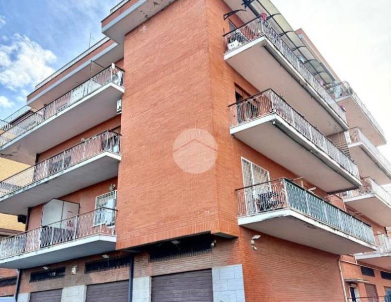 appartamento in vendita a Roma in zona Borghesiana