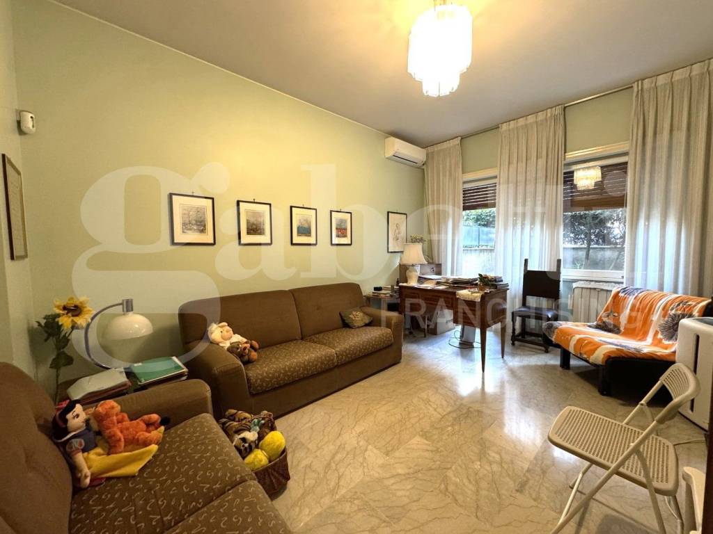 appartamento in vendita a Roma in zona Della Vittoria