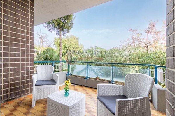 appartamento in vendita a Roma in zona Tomba di Nerone