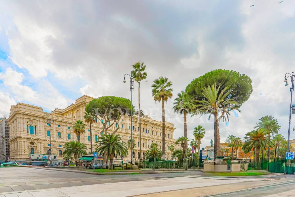 negozio in vendita a Roma in zona Rione Prati