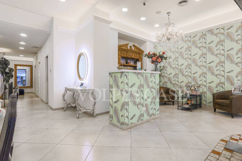 negozio in vendita a Roma in zona Rione Prati