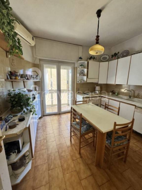 appartamento in vendita a Roma in zona Giuliano Dalmata