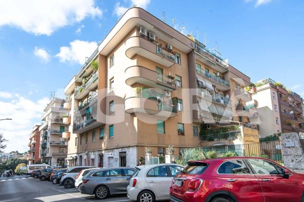 appartamento in vendita a Roma in zona Gianicolense