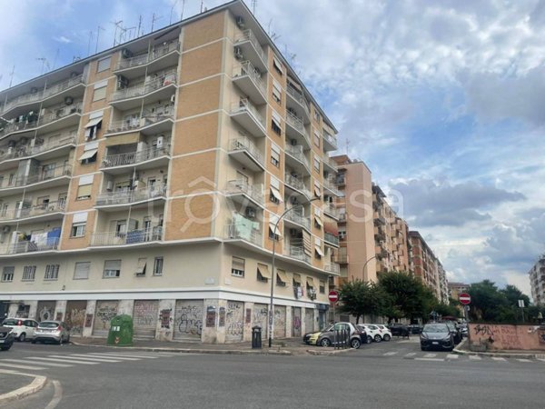 appartamento in vendita a Roma in zona Prenestino-Labicano