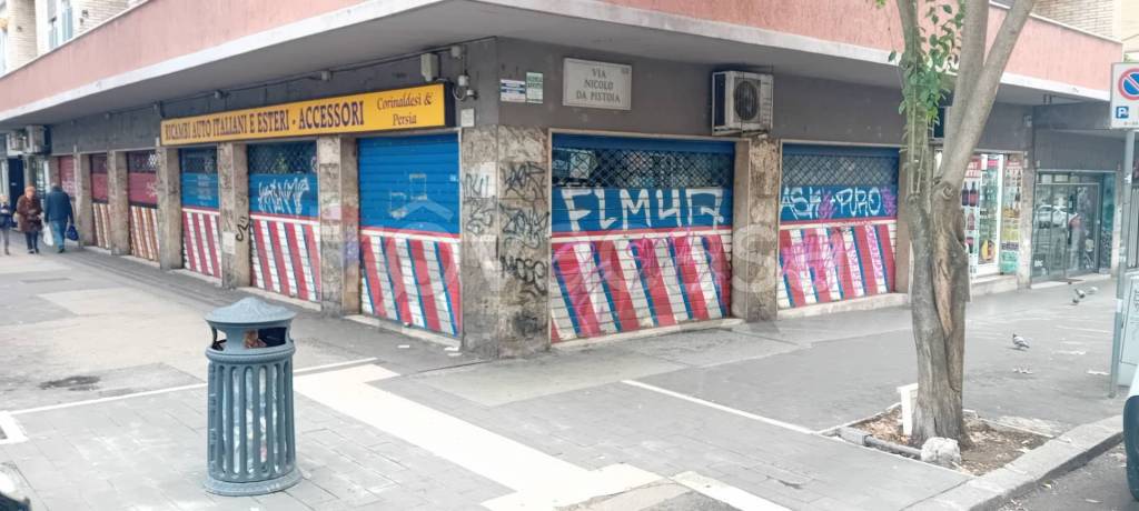 negozio in vendita a Roma in zona Ostiense