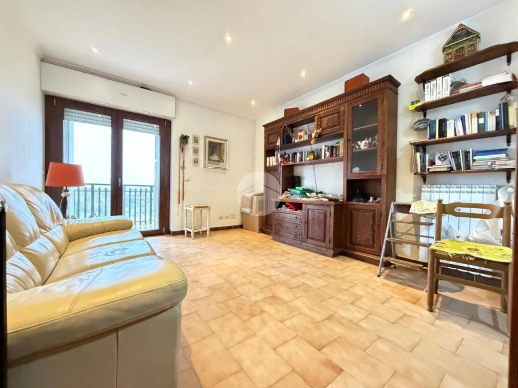 appartamento in vendita a Roma in zona Mezzocammino