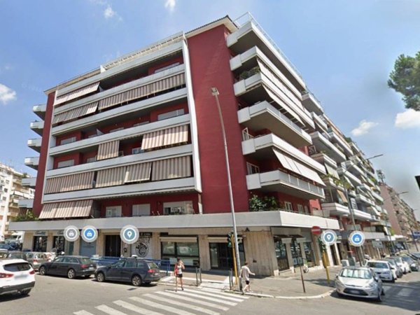 appartamento in vendita a Roma in zona Appio Latino