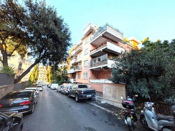 appartamento in vendita a Roma in zona Tor di Quinto