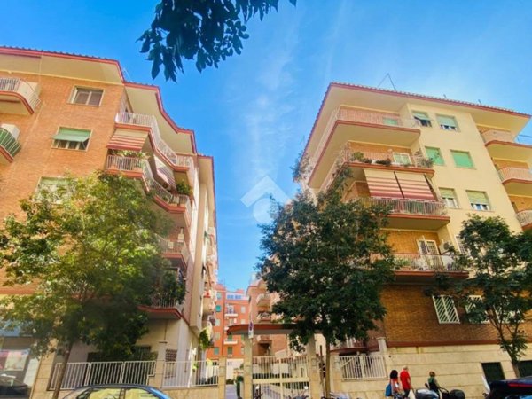 appartamento in vendita a Roma in zona Tuscolano