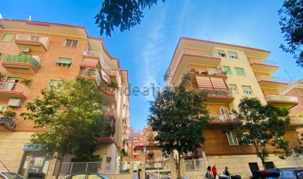 appartamento in vendita a Roma in zona Tuscolano