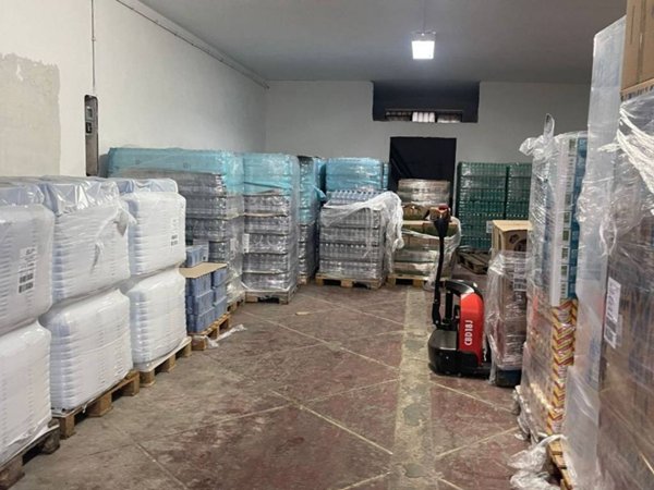 negozio in vendita a Roma in zona Romanina