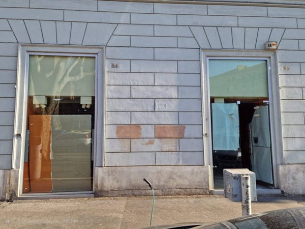 negozio in vendita a Roma in zona Salario