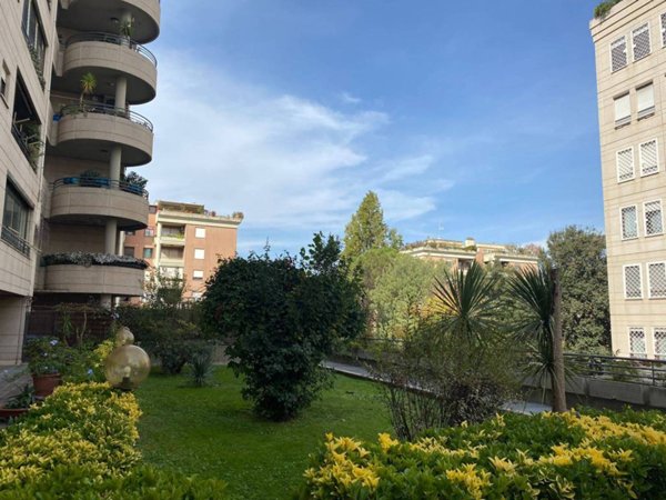 appartamento in vendita a Roma in zona Torrino