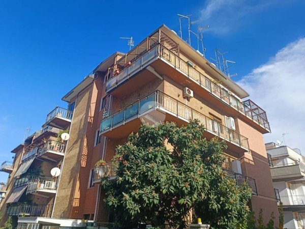 appartamento in vendita a Roma in zona Monte Sacro/Talenti