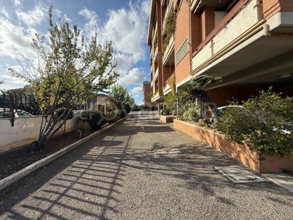 appartamento in vendita a Roma in zona Torrevecchia