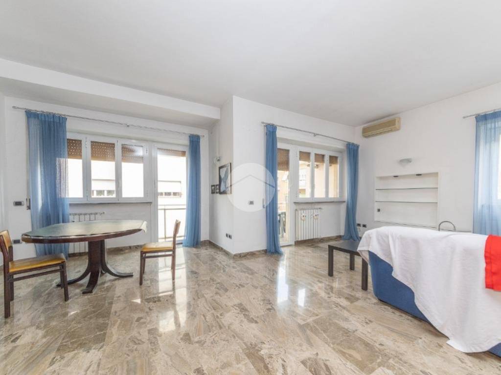 appartamento in vendita a Roma in zona Monte Sacro/Talenti