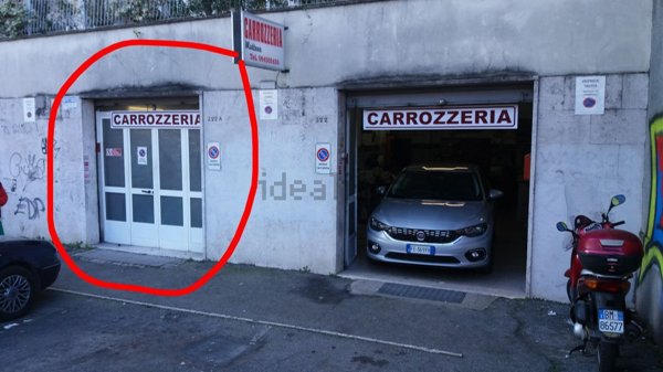 locale commerciale in vendita a Roma in zona Collatino