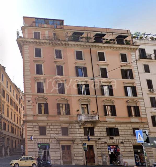 appartamento in vendita a Roma in zona Castro Pretorio