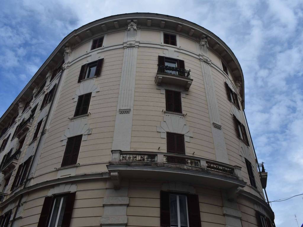 negozio in vendita a Roma in zona Salario