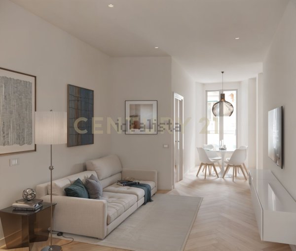 appartamento in vendita a Roma in zona Trevi-Colonna