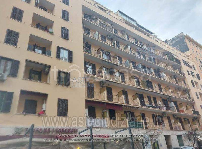 appartamento in vendita a Roma in zona Tuscolano