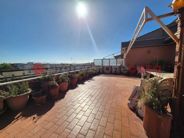 appartamento in vendita a Roma in zona Monte Sacro/Talenti